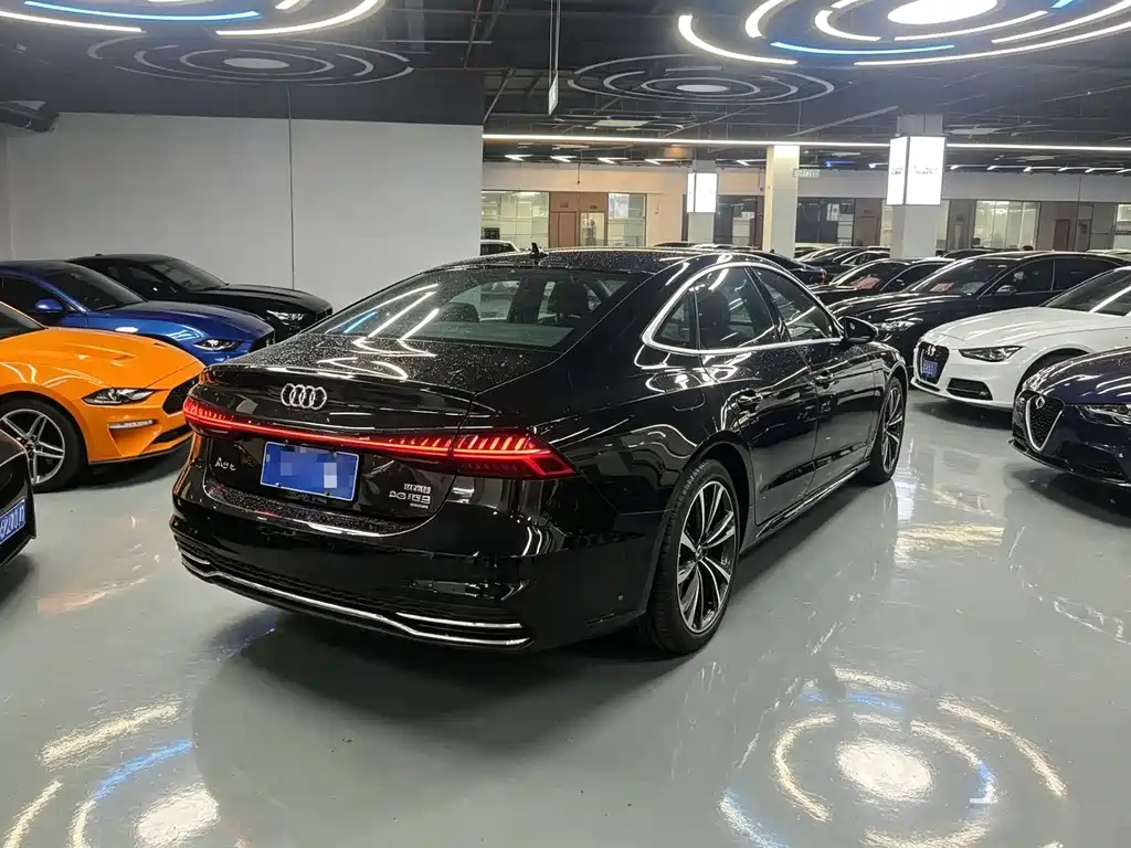 Audi A7L 2022 — фото 13
