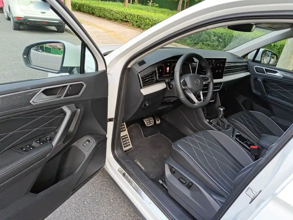 Volkswagen Tiguan L 2025 — фото 16