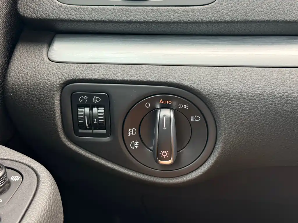 Volkswagen Sharan 2017 — фото 29