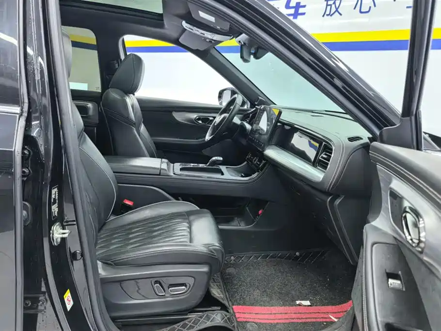 GAC Motor Trumpchi GS8 2023 — фото 8