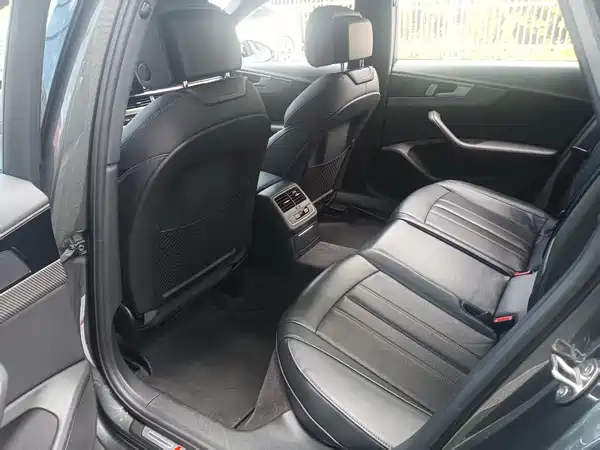 Audi A4L 2024