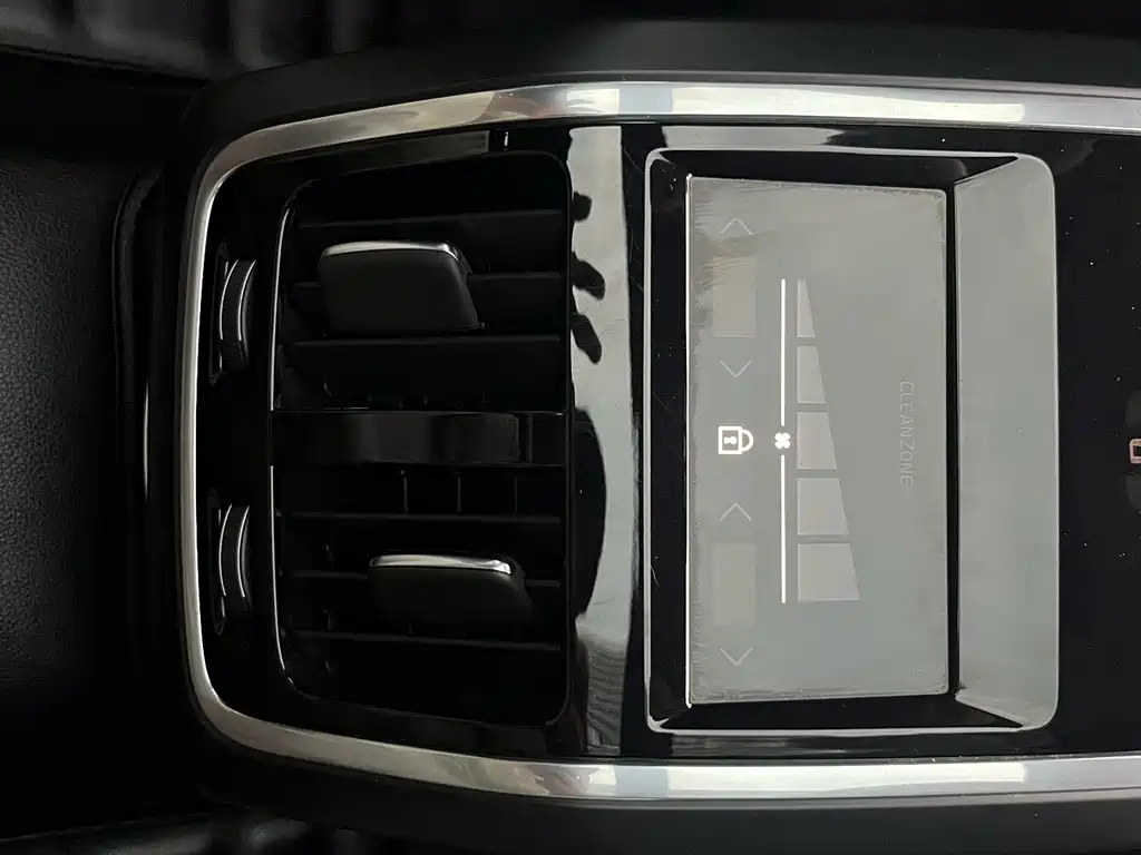 Volvo S90 2022 — фото 28