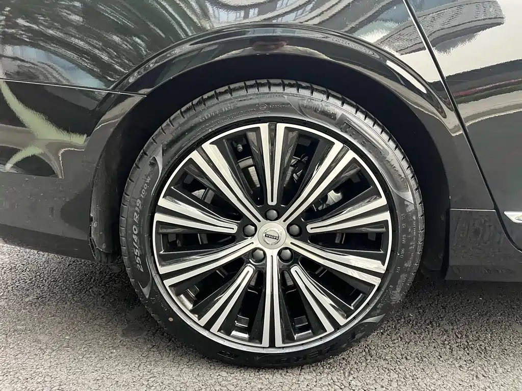 Volvo S90 2022 — фото 11