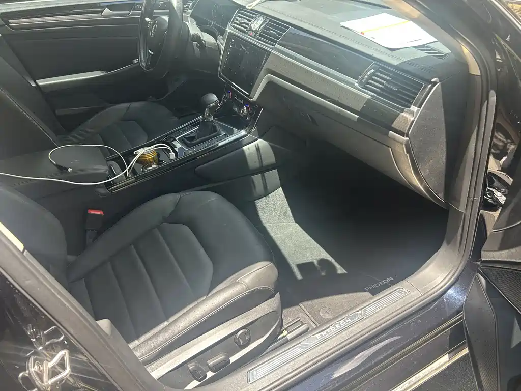 Volkswagen Phideon 2020 — фото 10