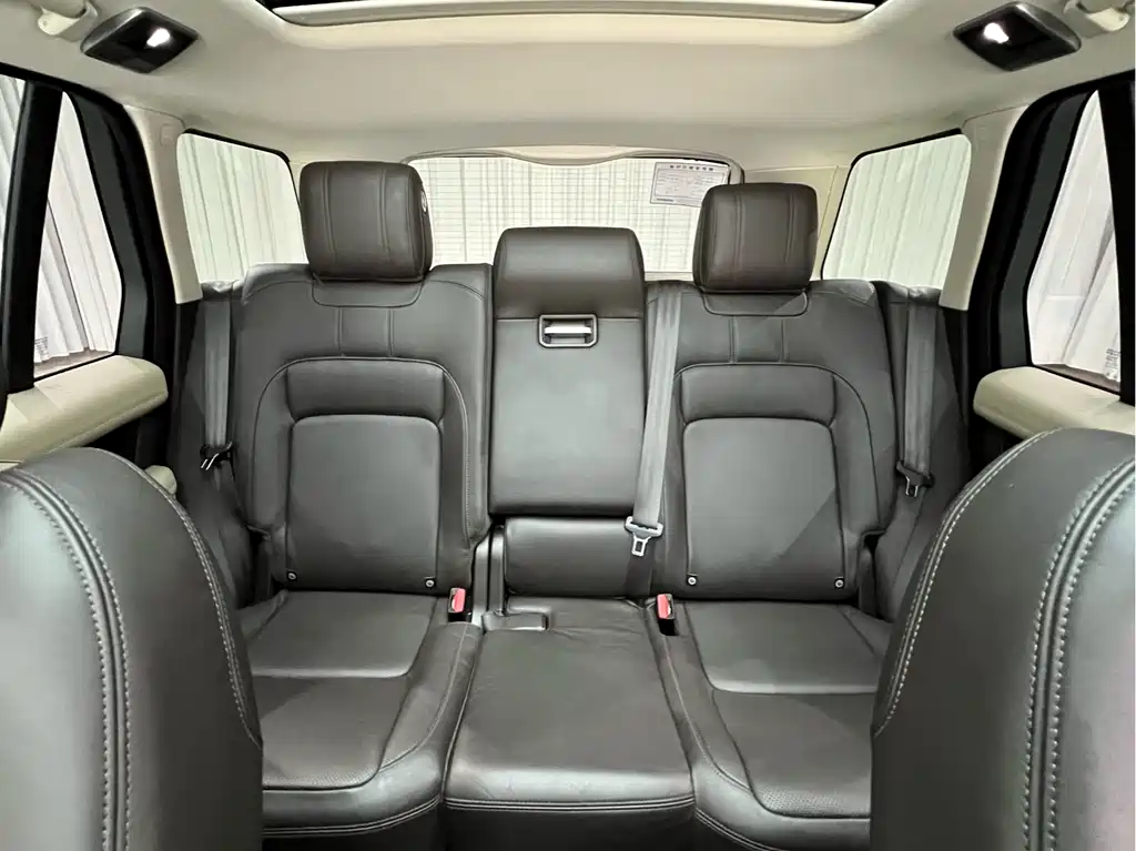 Land Rover Range Rover 2021 — фото 9