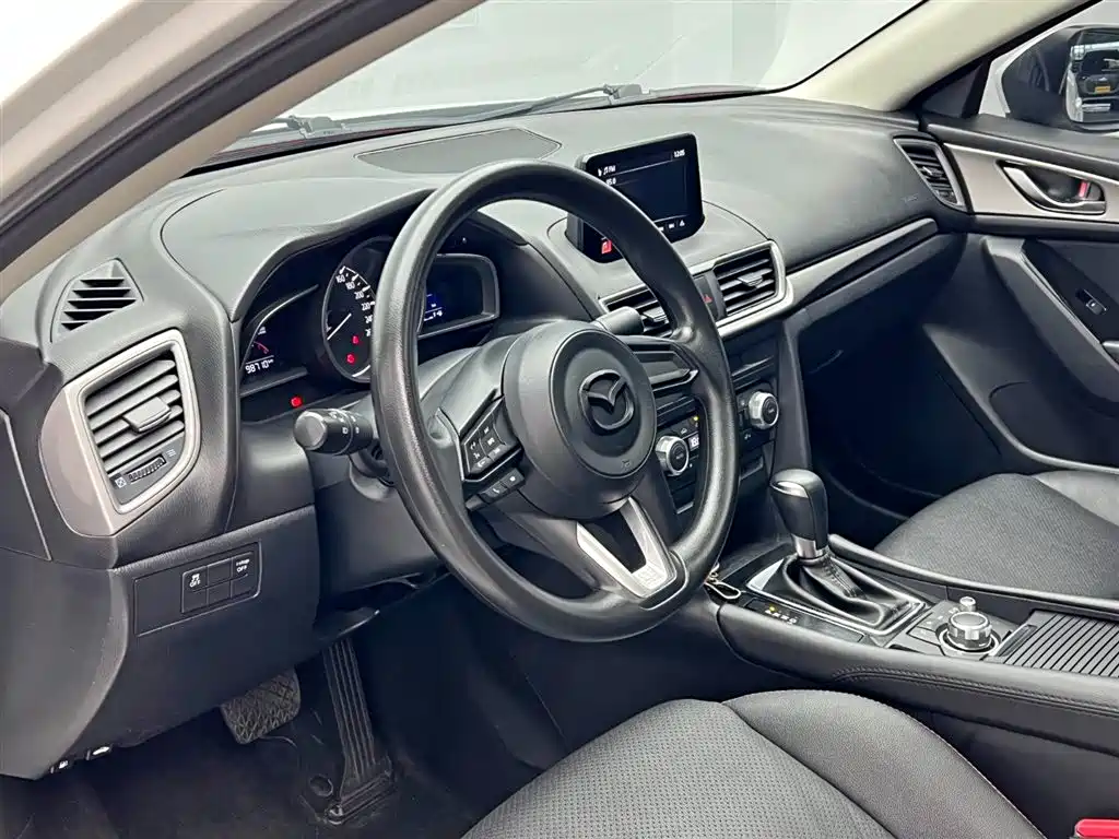 Mazda 3 Angkesela 2018 — фото 13
