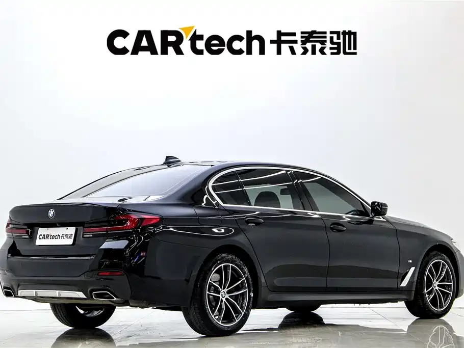 BMW 5 Series 2023 — фото 12