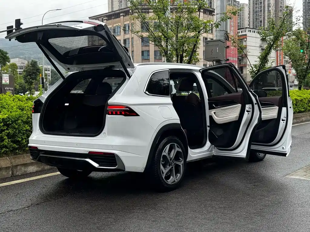 Geely Xingyue L 2022 — фото 25