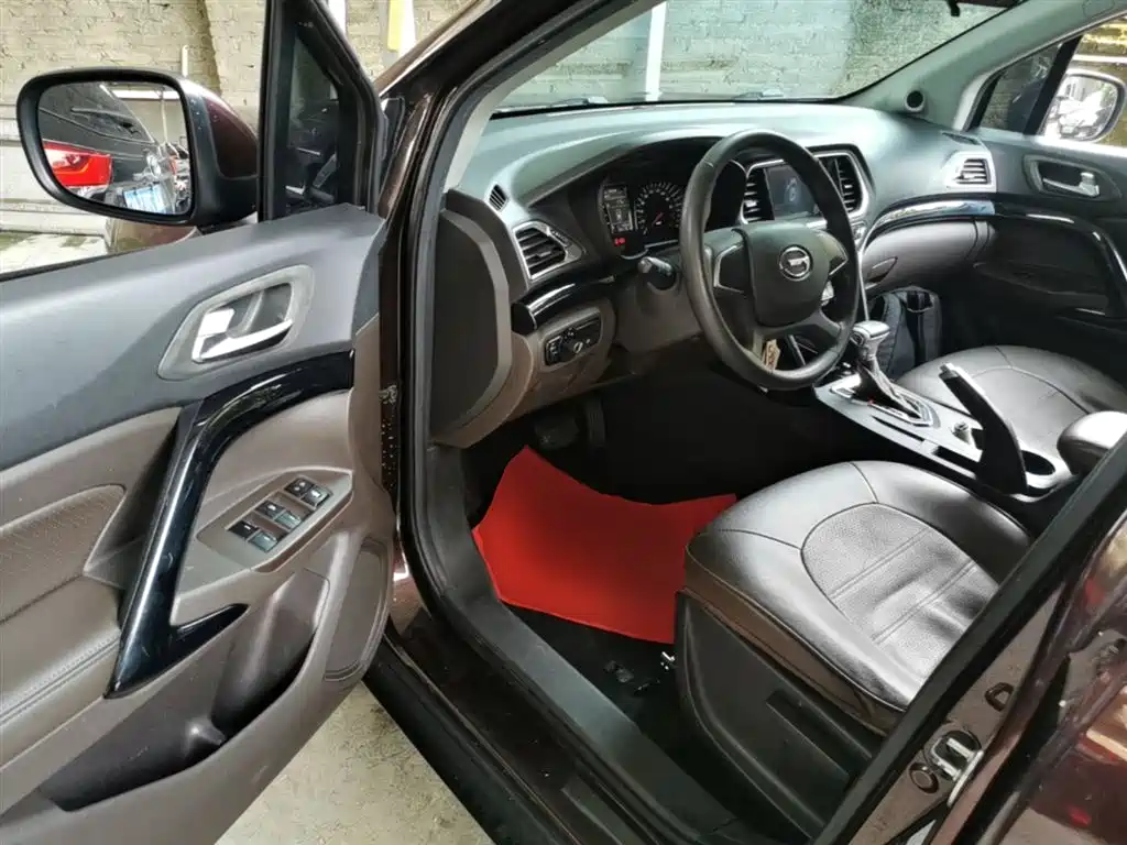 GAC Motor Trumpchi GS4 2016 — фото 16