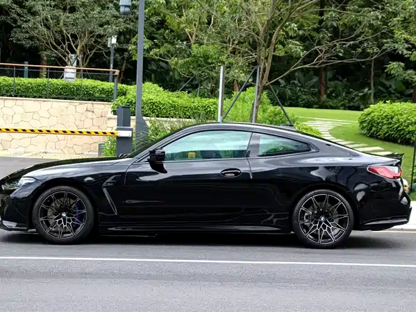 BMW M4 2021