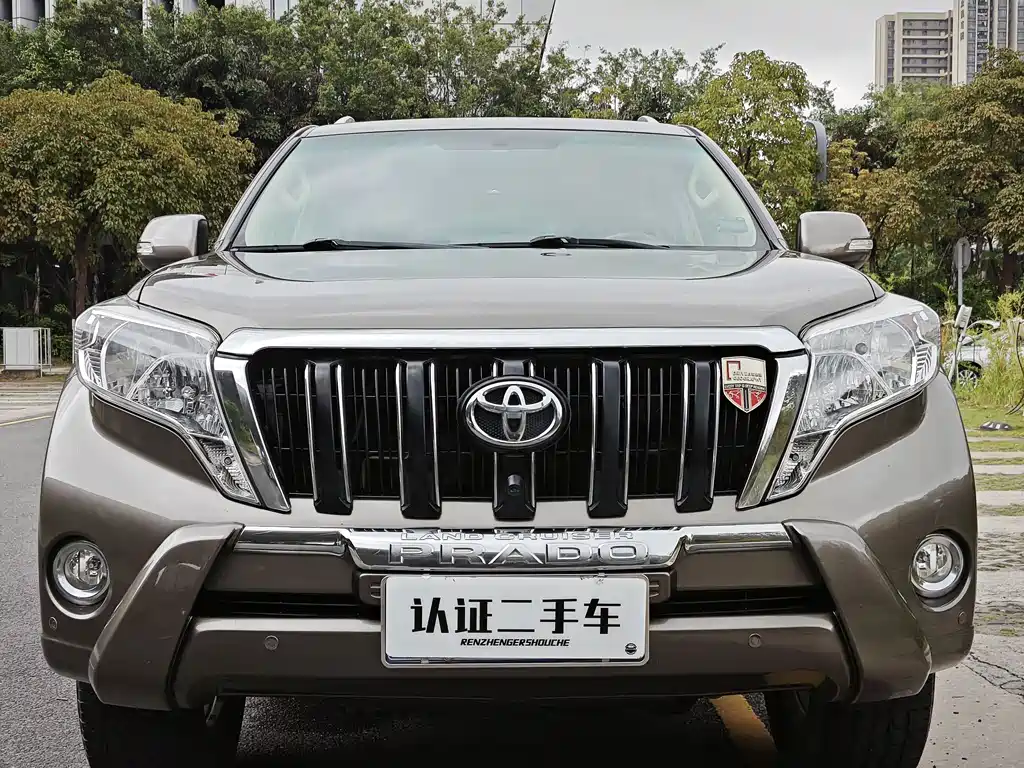 Toyota Prado 2016 — фото 2