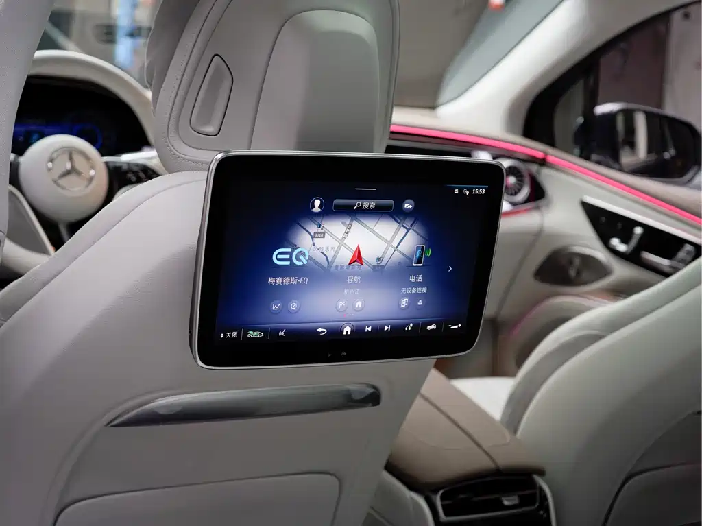Mercedes-Benz EQS SUV 2023 — фото 13