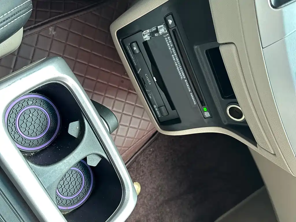 Honda Odyssey 2015 — фото 17