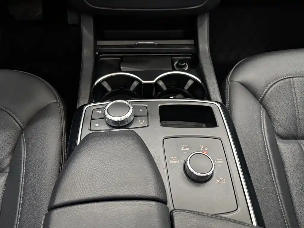 Mercedes-Benz GLE 2016 — фото 18