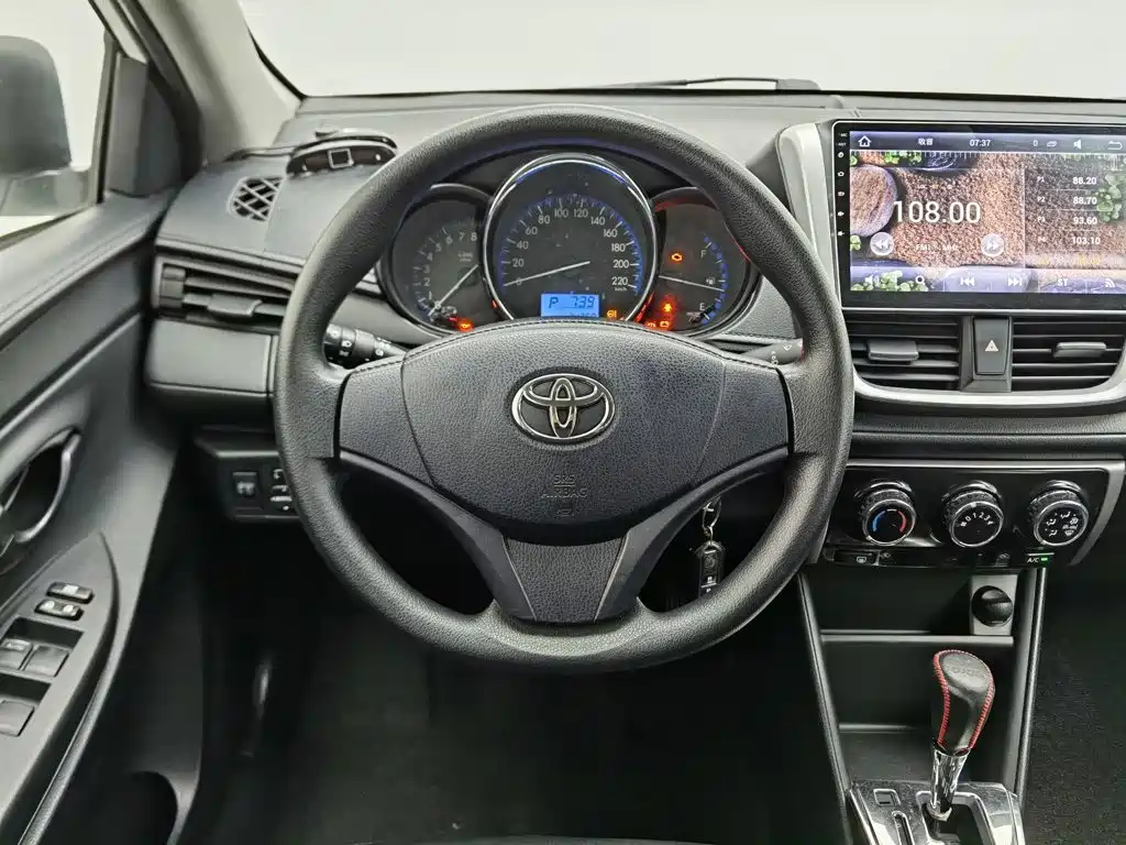 Toyota Vios 2017 — фото 11