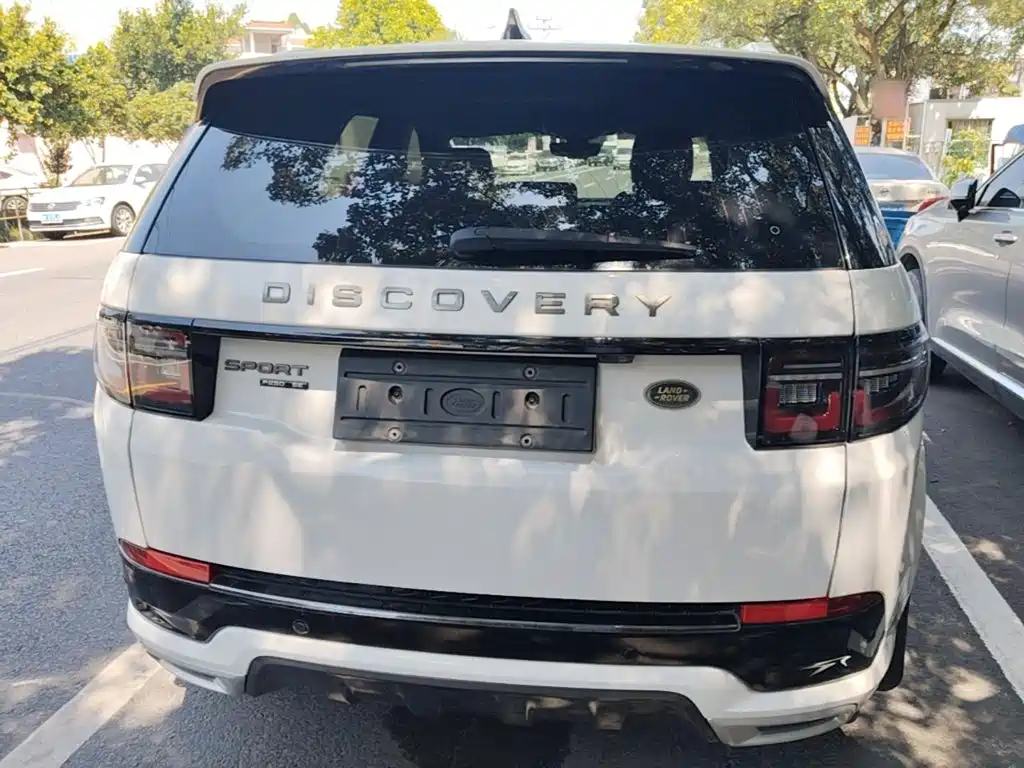 Land Rover Discovery Sport 2021