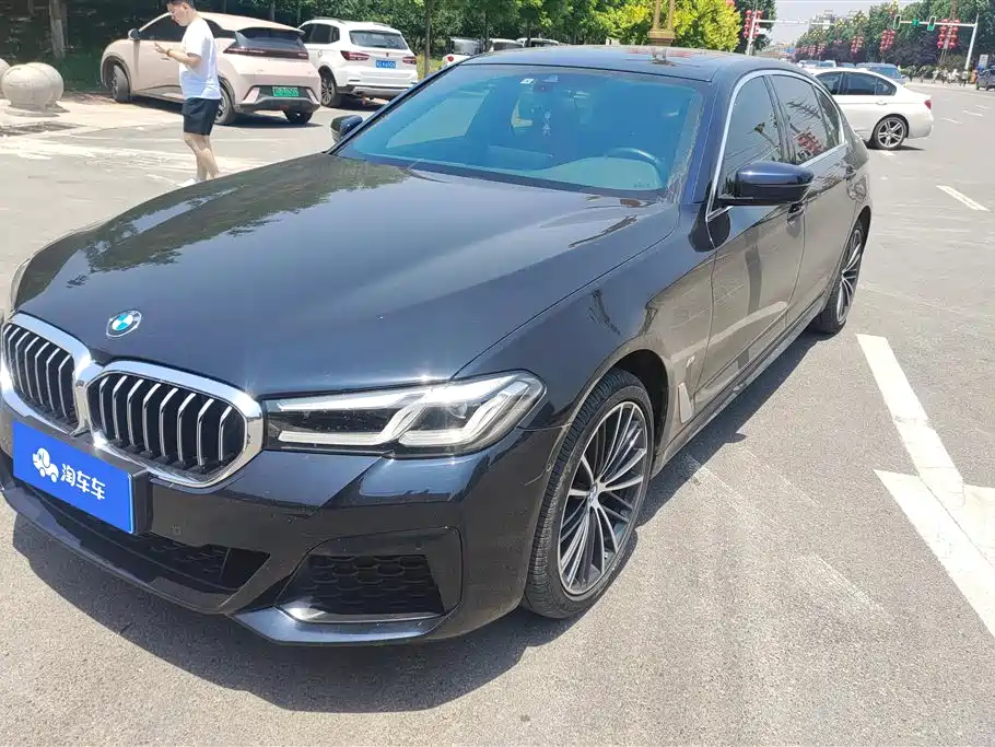 BMW 5 Series 2024 — фото 1