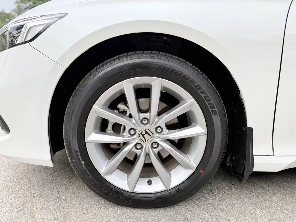 Honda Accord 2022 — фото 24