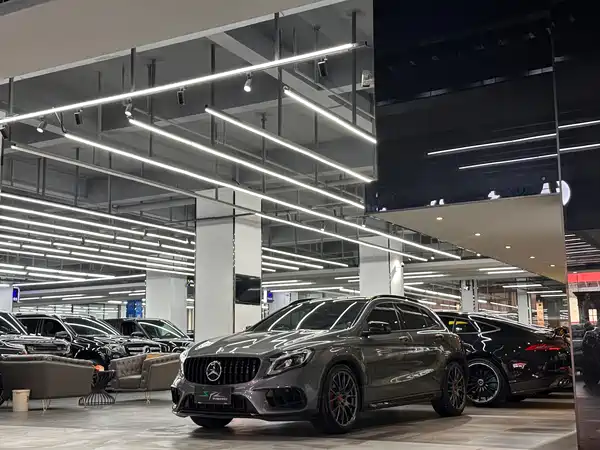 Mercedes-Benz GLA AMG 2019