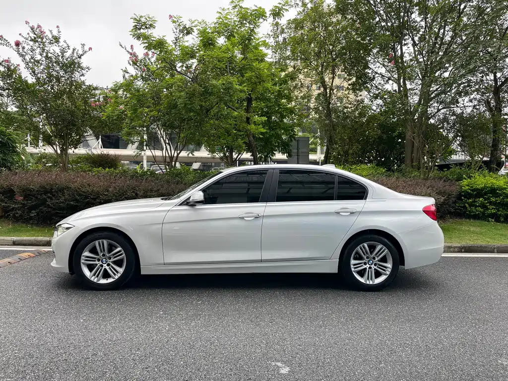 BMW 3 Series 2017