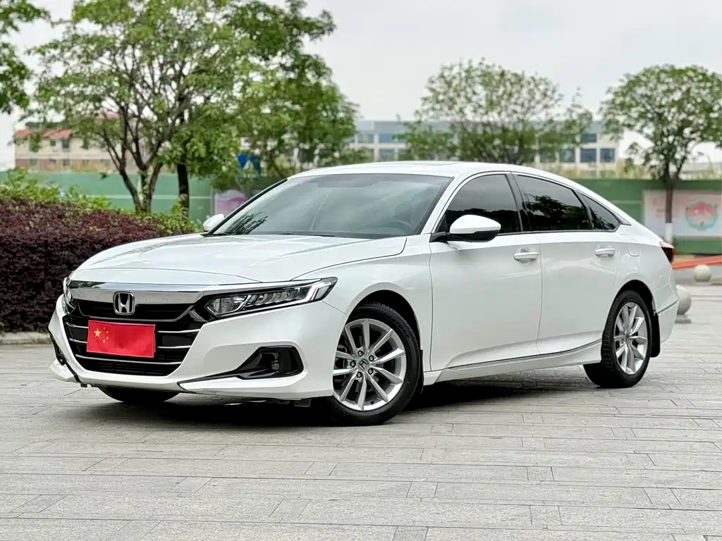 Honda Accord 2022 — фото 1