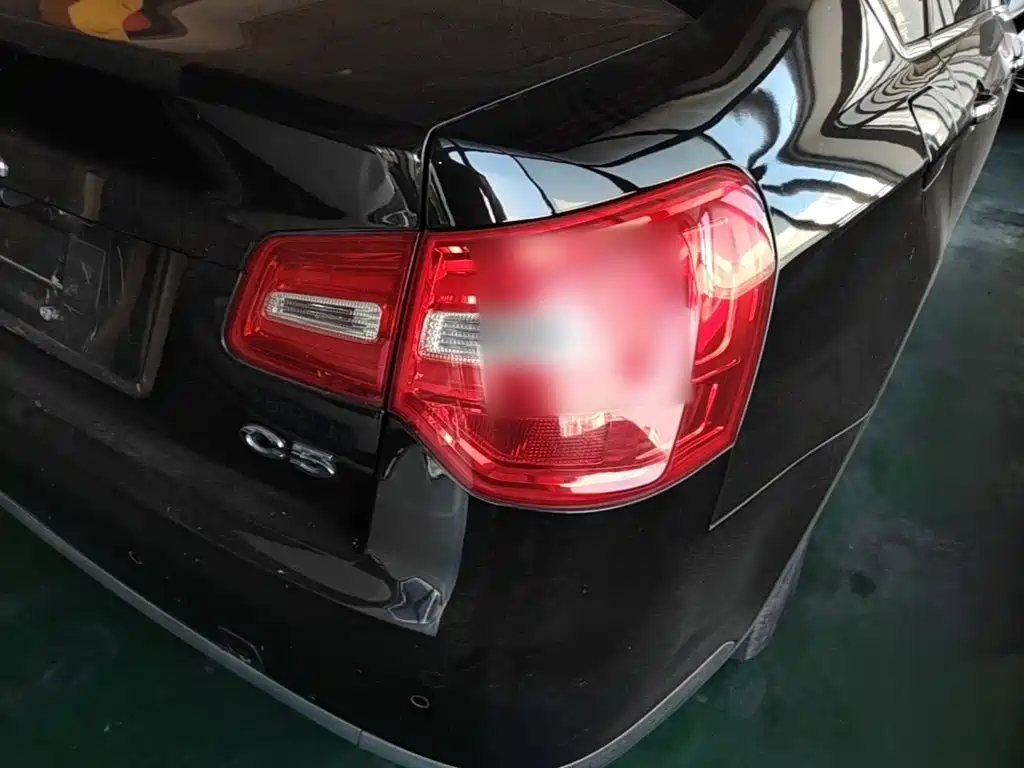 Citroën C5 2015 — фото 8
