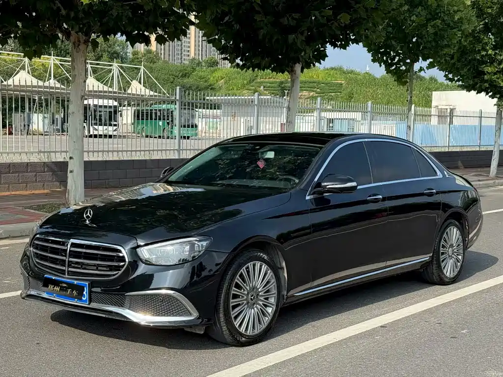Mercedes-Benz E-Class 2018 — фото 1