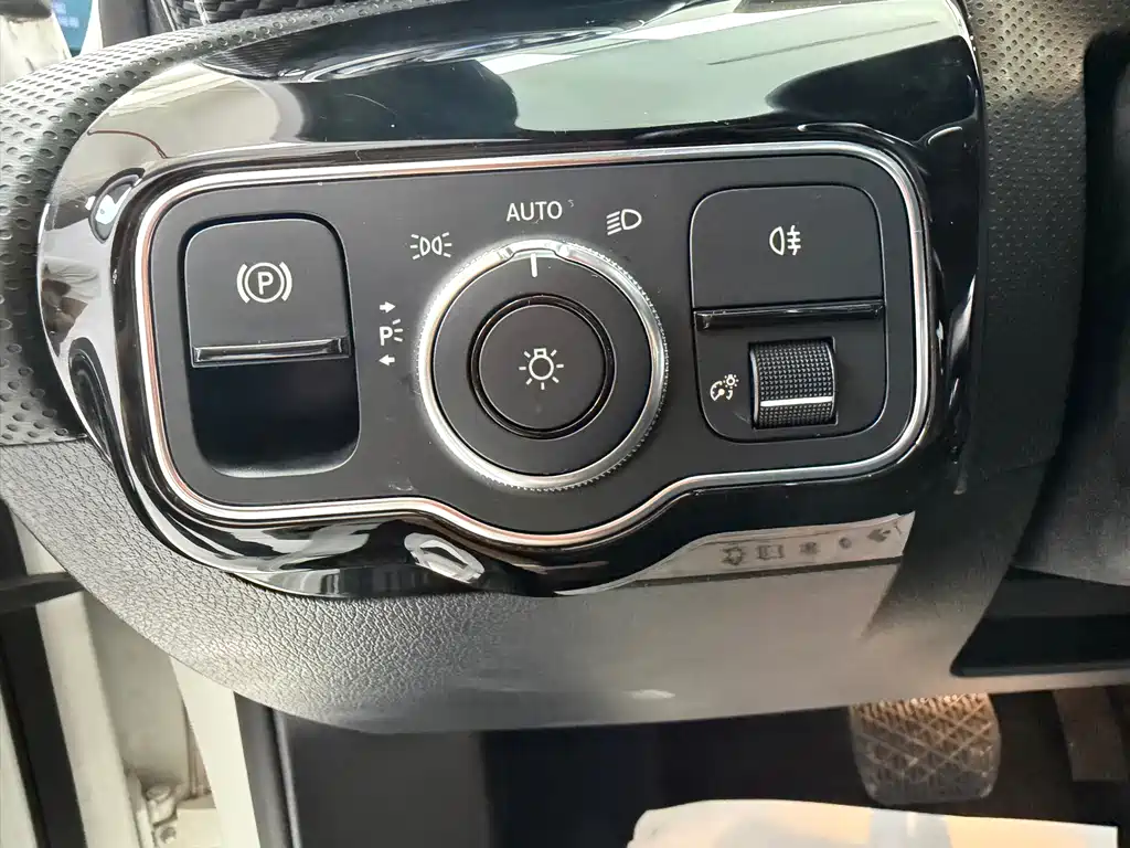 Mercedes-Benz A-Class 2020 — фото 15