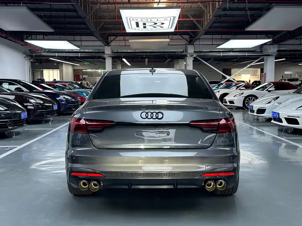 Audi A4L 2020 — фото 21