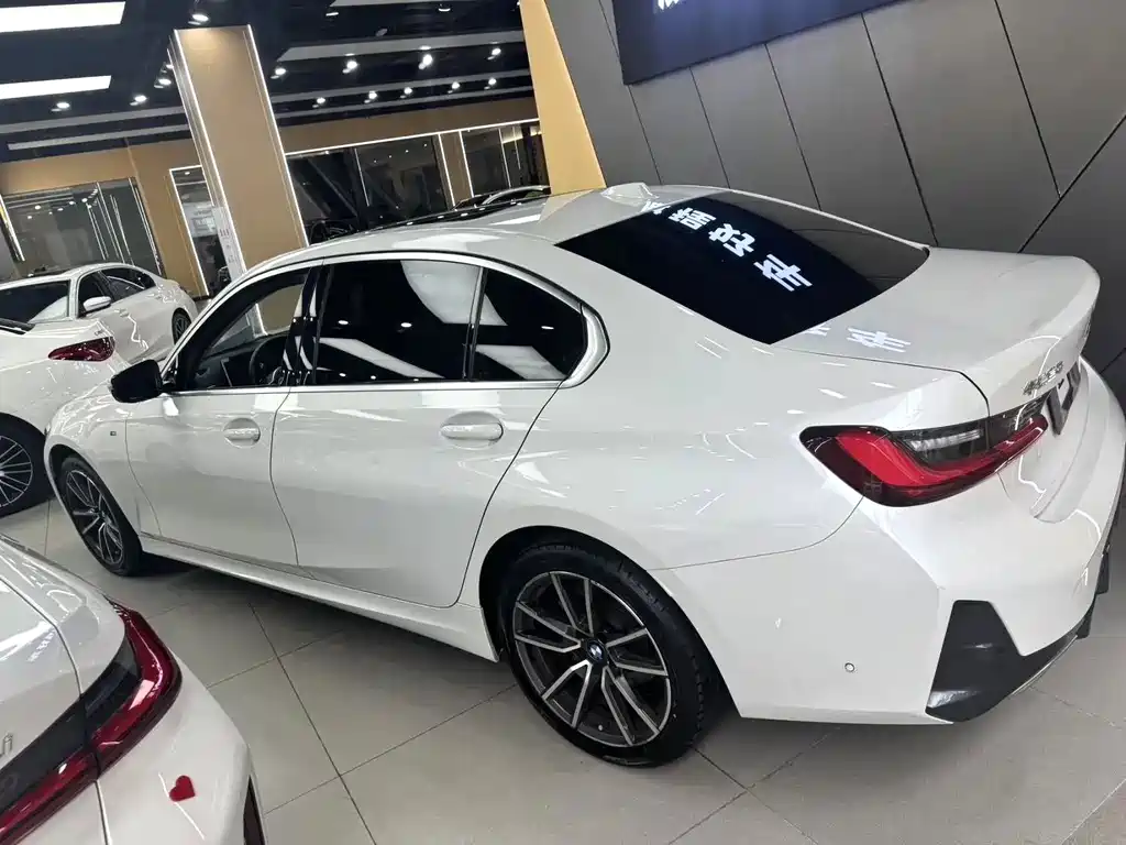 BMW 3 Series 2023