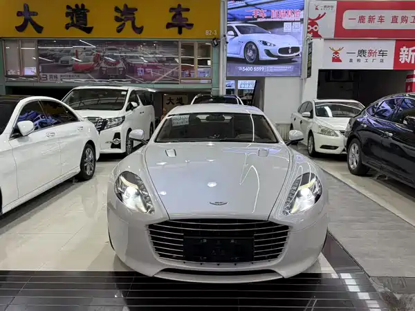 Aston Martin Rapide 2013
