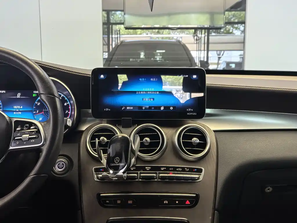 Mercedes-Benz GLC 2020 — фото 17