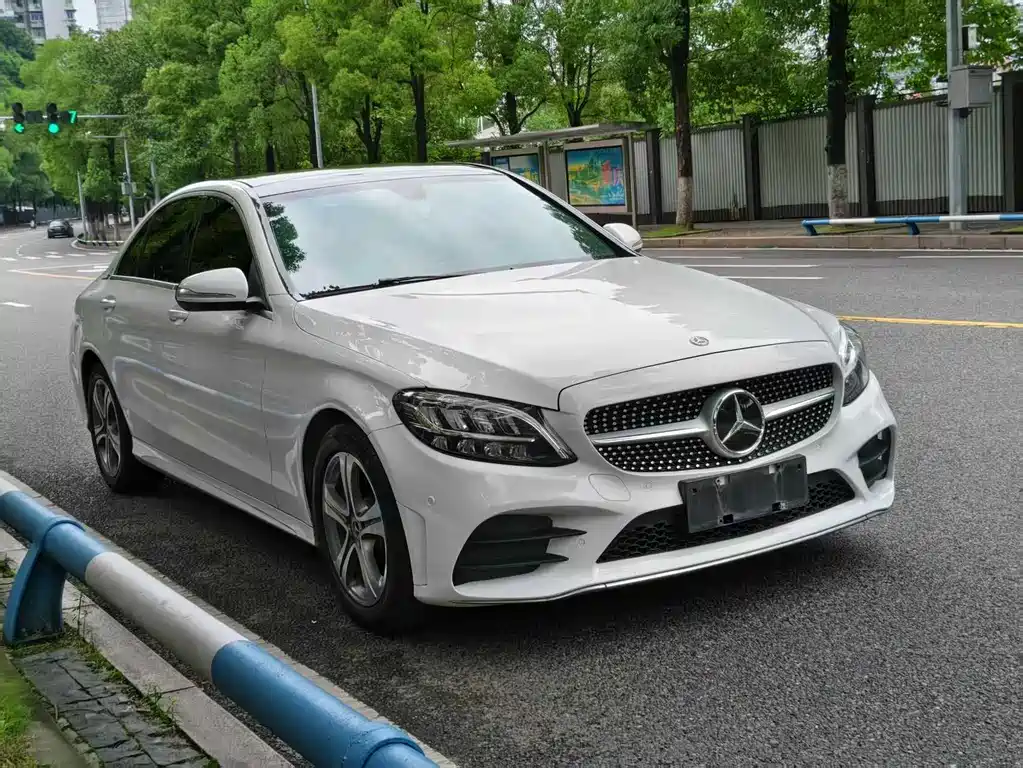 Mercedes-Benz C-Class 2019