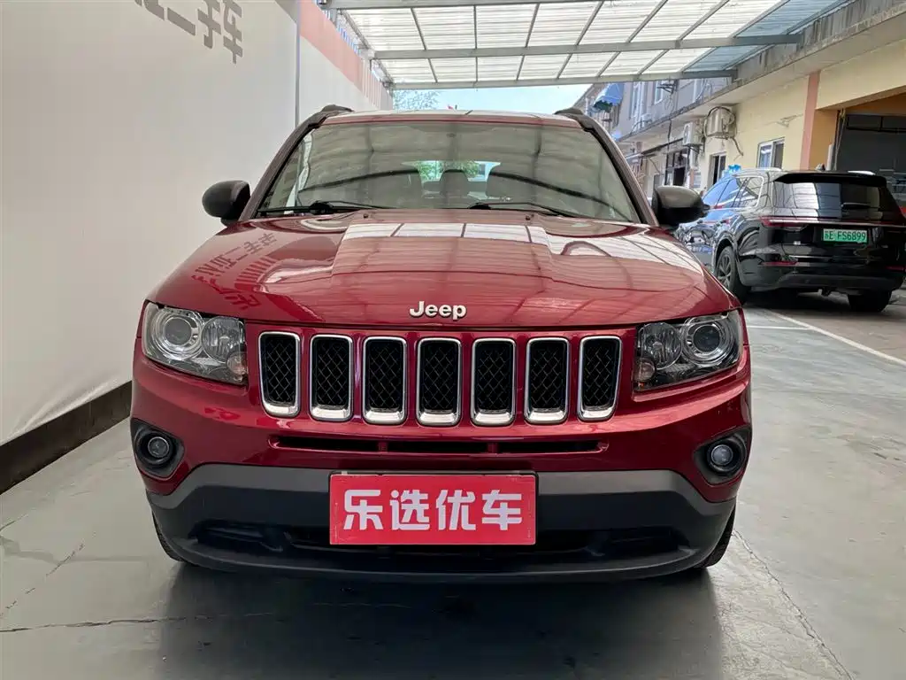 Jeep Compass 2014 — фото 2
