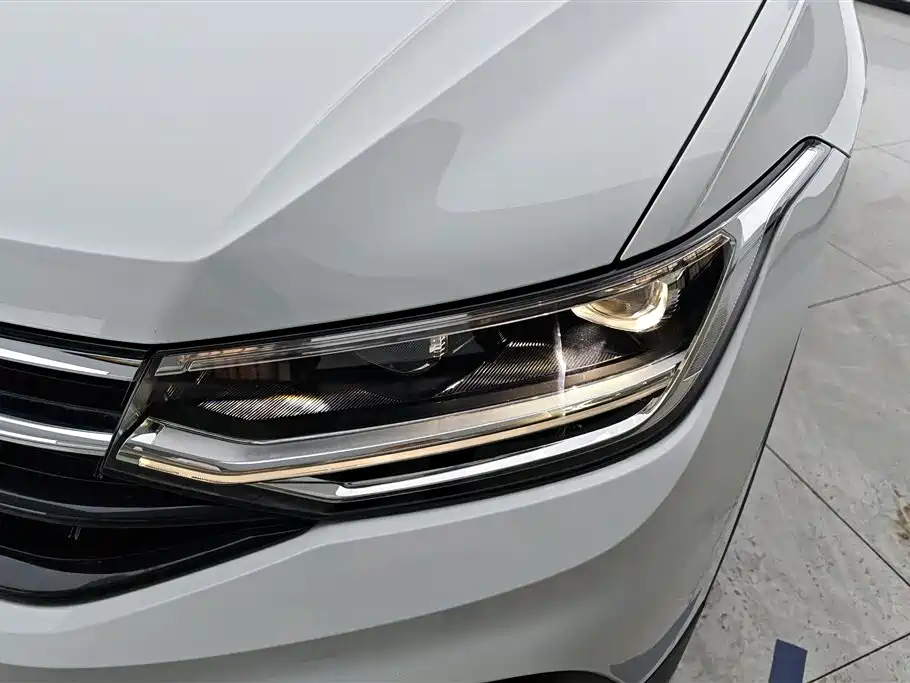 Volkswagen Tiguan L 2024 — фото 5