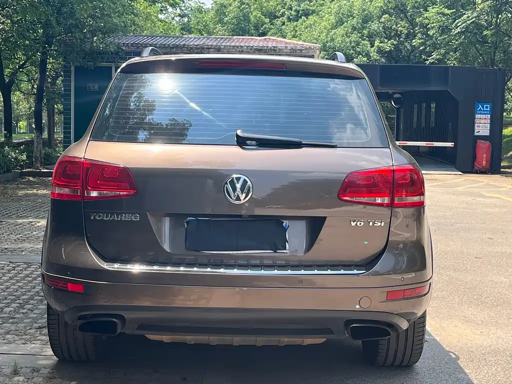 Volkswagen Touareg 2015 — фото 5