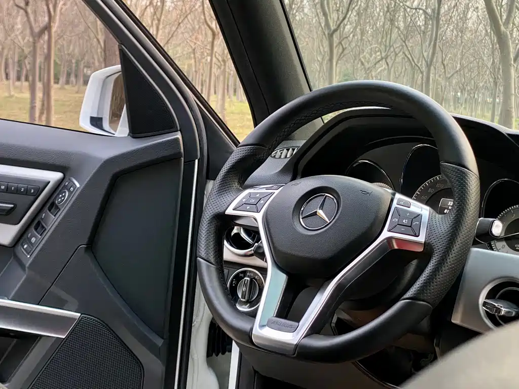 Mercedes-Benz GLK-Class 2015 — фото 16