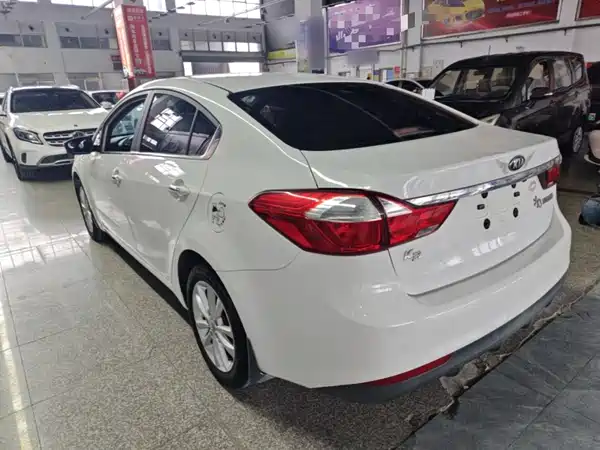 Kia K3 2016