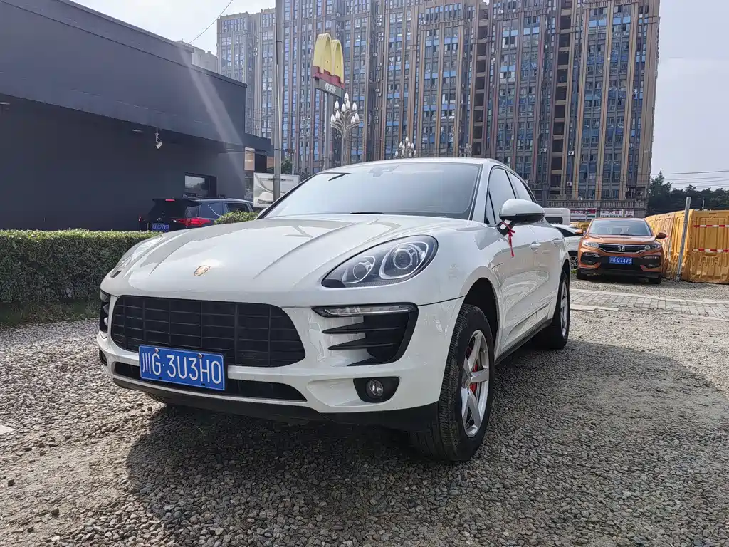 Porsche Macan 2017 — фото 1