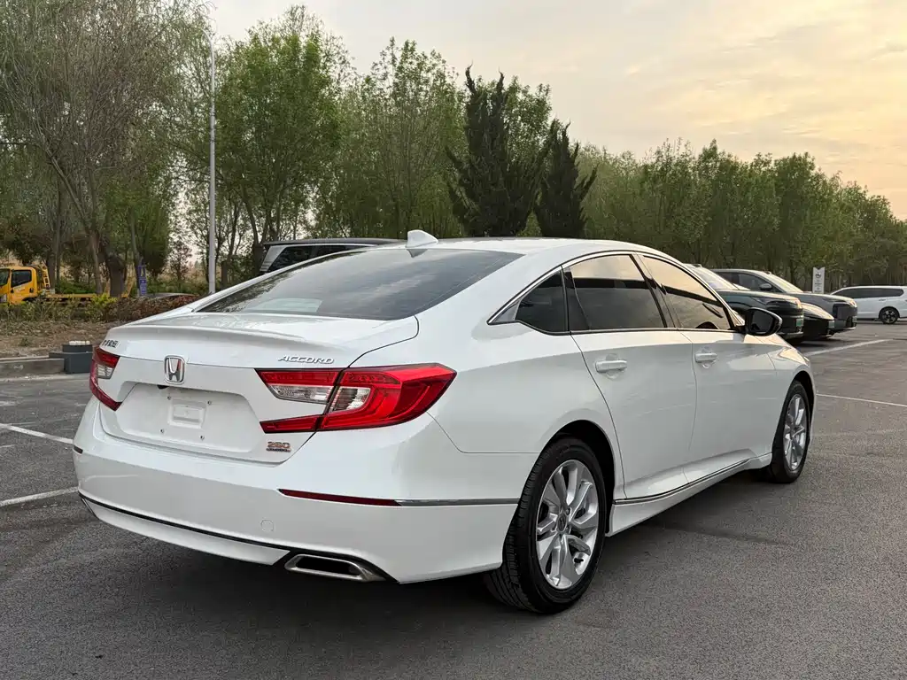 Honda Accord 2021 — фото 6