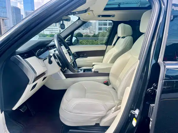 Land Rover Range Rover 2023