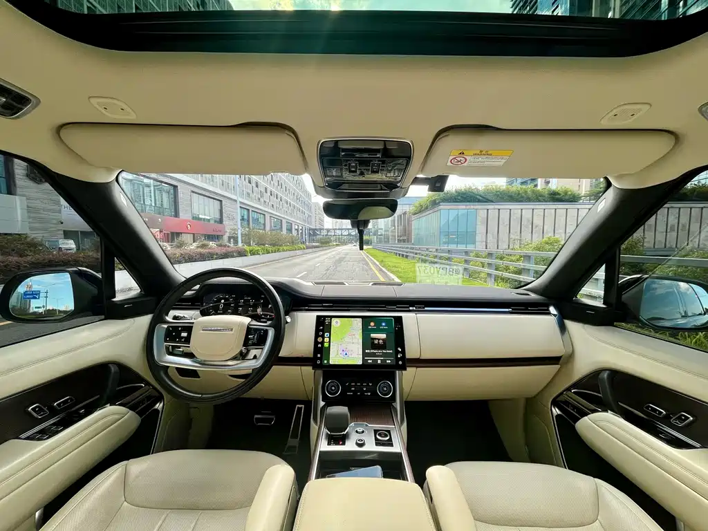 Land Rover Range Rover 2023 — фото 11