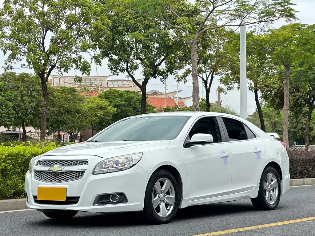 Chevrolet Malibu 2014 — фото 1