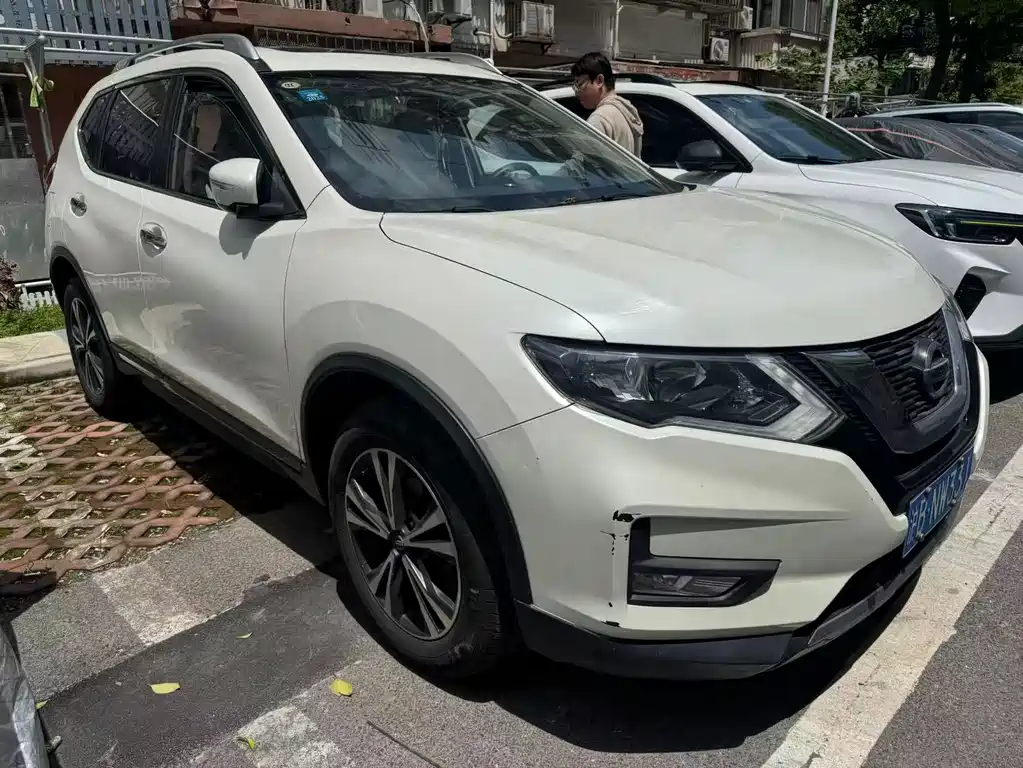 Nissan X-Trail 2017 — фото 3