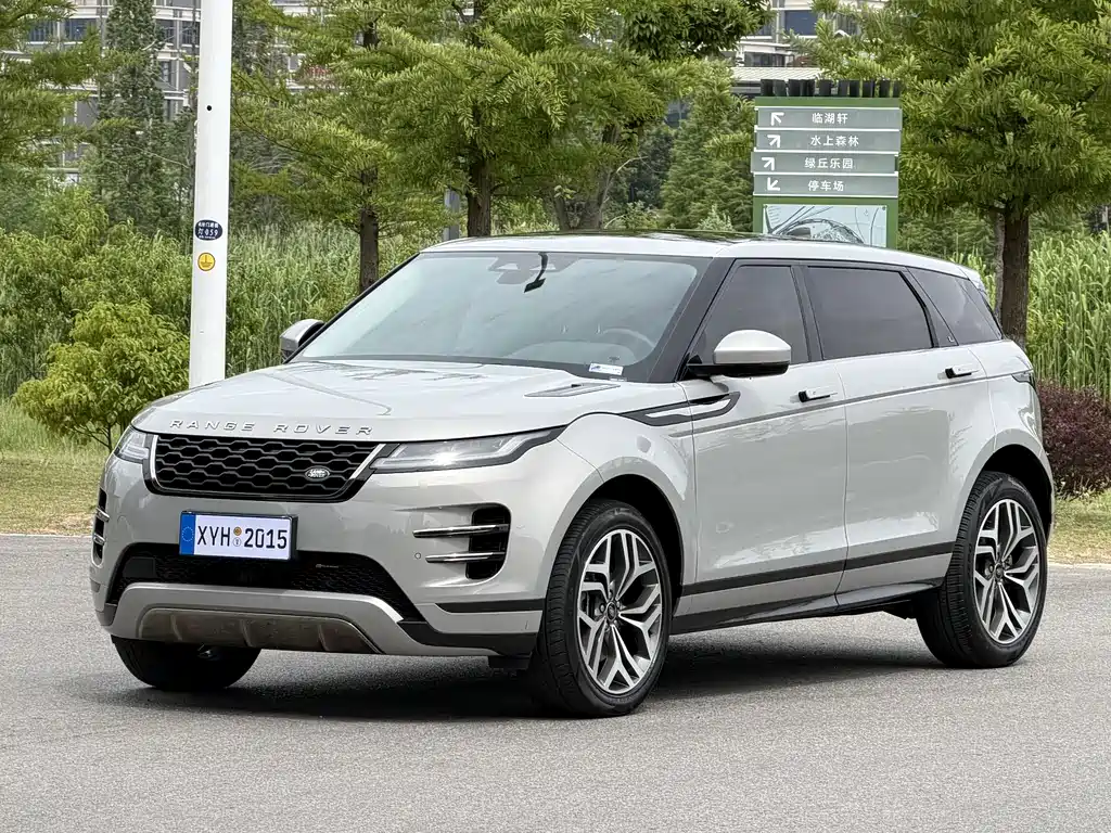 Land Rover Evoque 2023 — фото 1