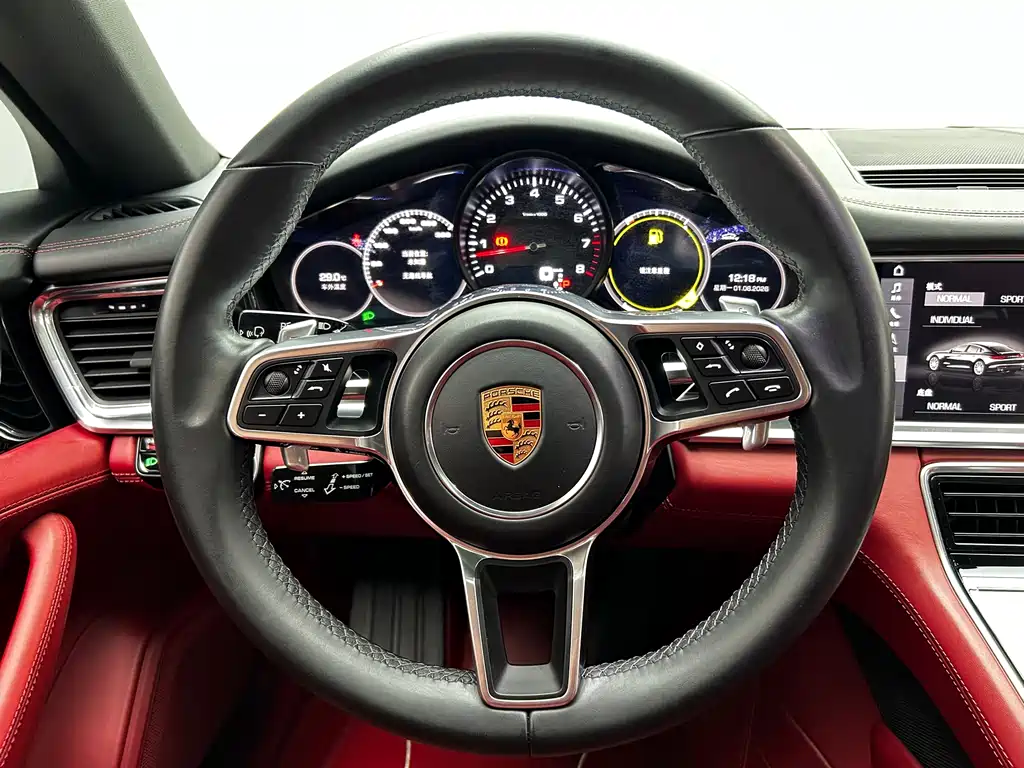 Porsche Panamera 2017 — фото 14