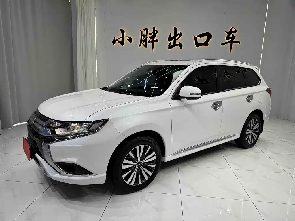 Mitsubishi Outlander 2023