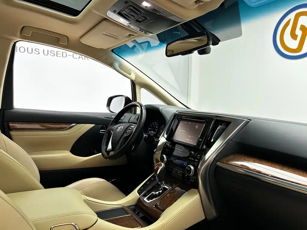 Toyota Alphard 2015 — фото 21