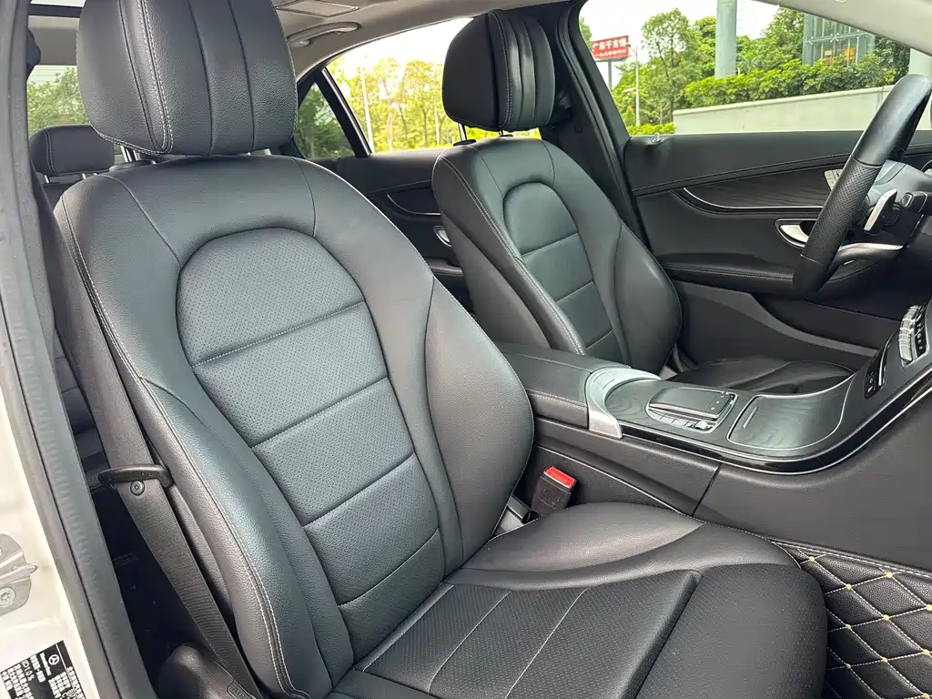 Mercedes-Benz C-Class 2020 — фото 12