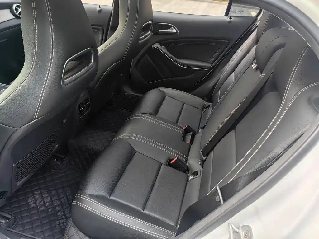 Mercedes-Benz GLA 2017 — фото 17